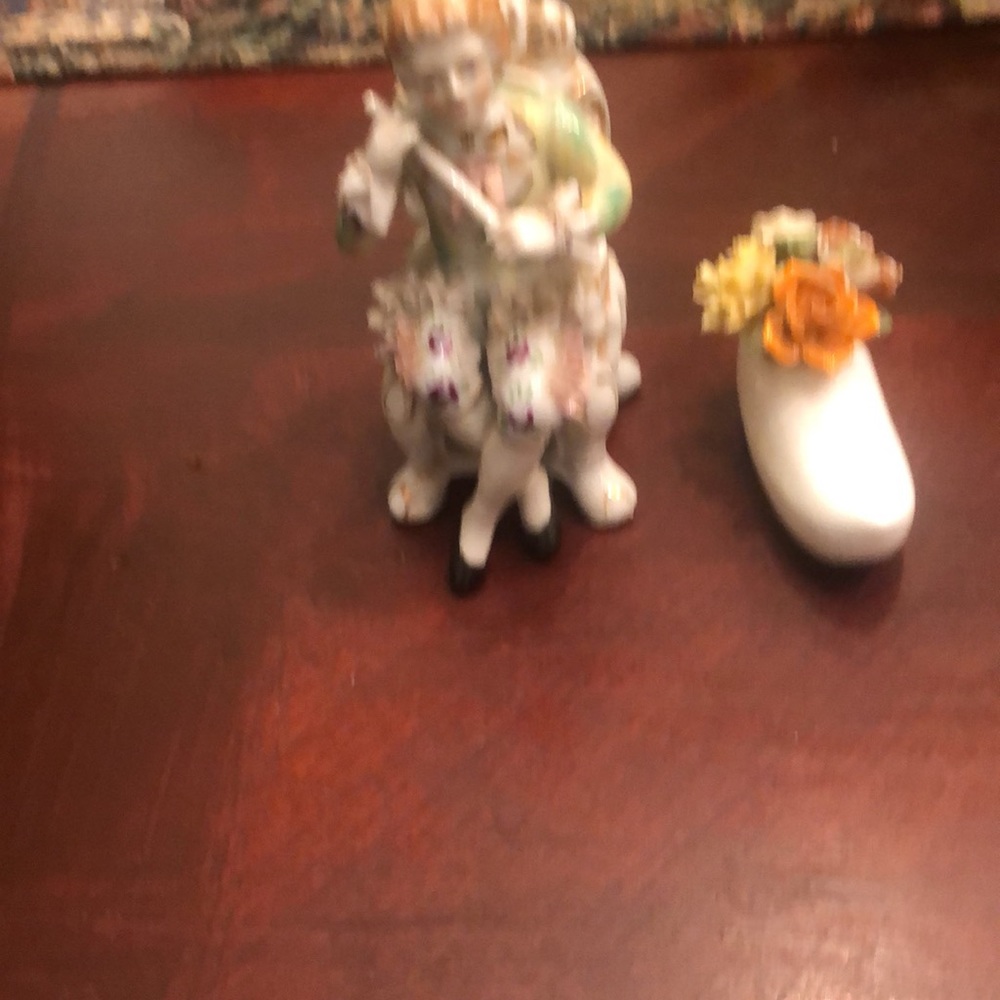 Figuring - Picture 2 of 5